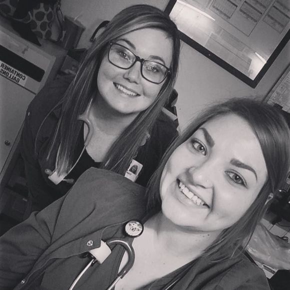 Meet your Posher, Courtney - Picture 1 of 1